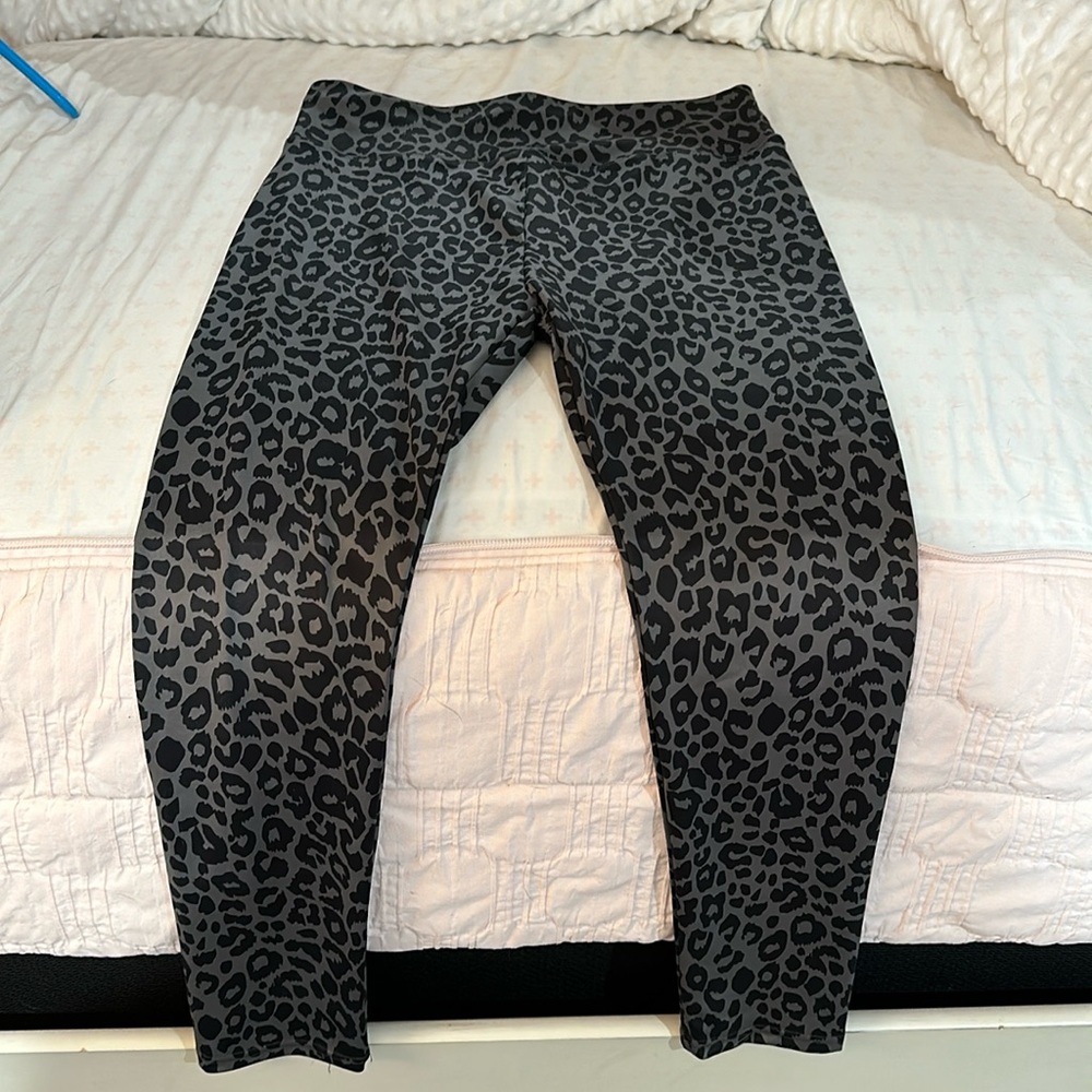 Marleylilly Leopard/cheetah leggings